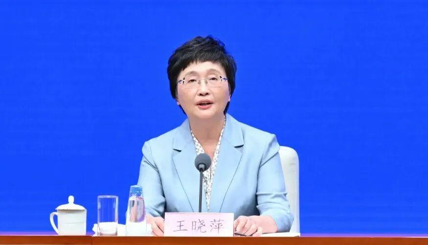 蜘蛛直播官方入口-2026养老金“22连涨”稳了！工龄满40年，挂钩调整更吃香吗？